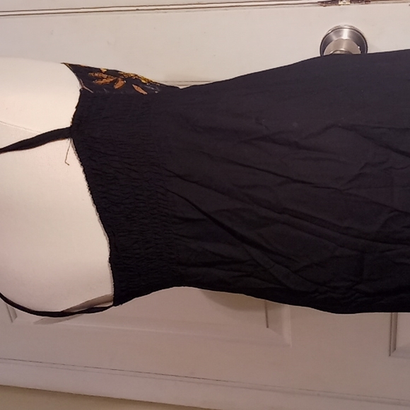 Bali Dress - Picture 6 of 11